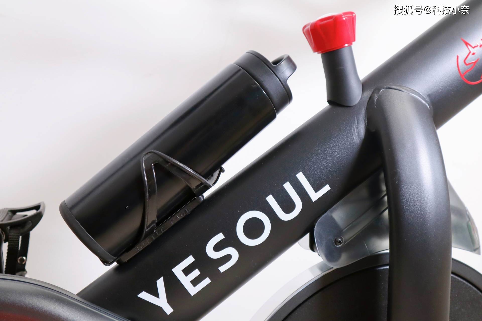 并且野小兽s1在运动过程中接触第二多的把手部位,也有着属于自己的