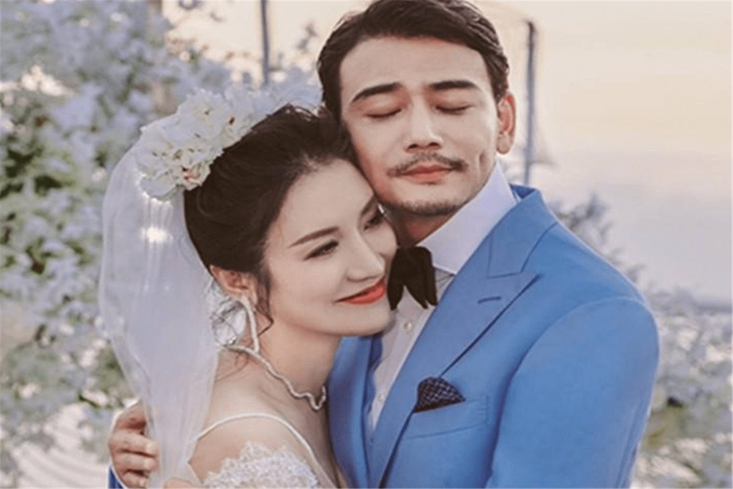 杨烁的妻子太低调,和刘亦菲是同学,更是我们熟悉的童年女神_杨雨辰