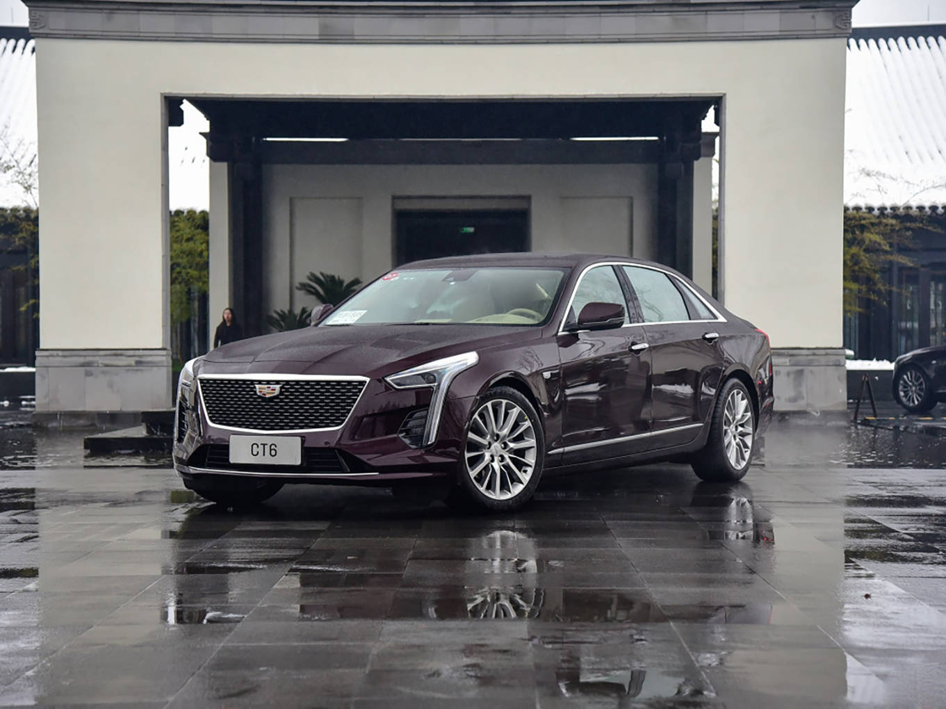 凱迪拉克ct6,2.0t 10at,底盤紮實隔音好