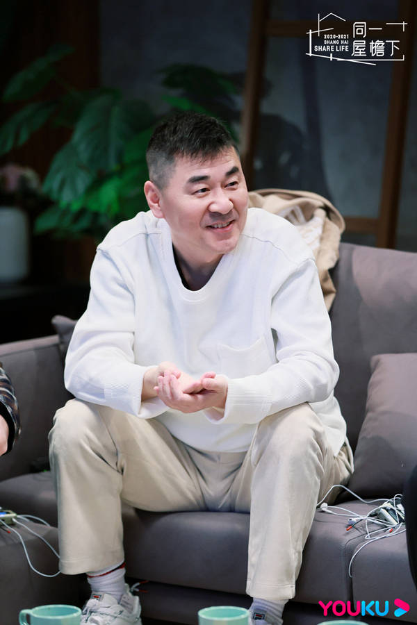 同一屋檐下》陈柳明反转告白惊呆杨笠,曾可妮找到多年单身原因_濮小博