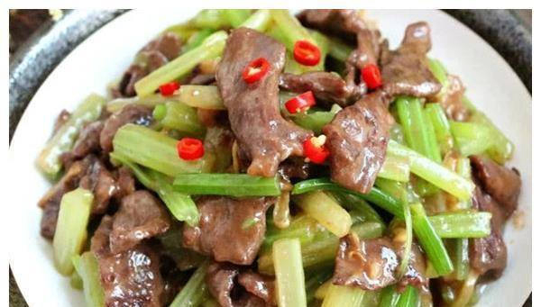 牛肉怎么炒芹菜好吃 f88e5664b2684c2b8ae2a0d2623d5b61.jpeg