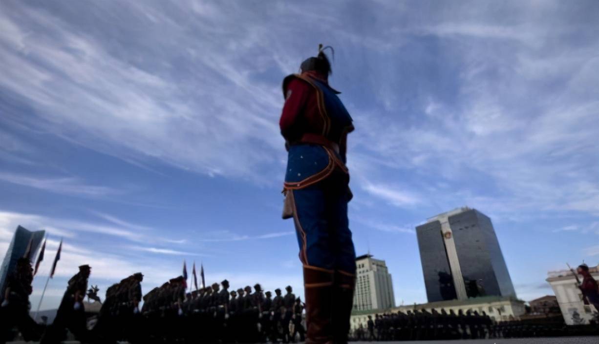 2020年gdp是2019年多少倍_中国gdp2020年(2)