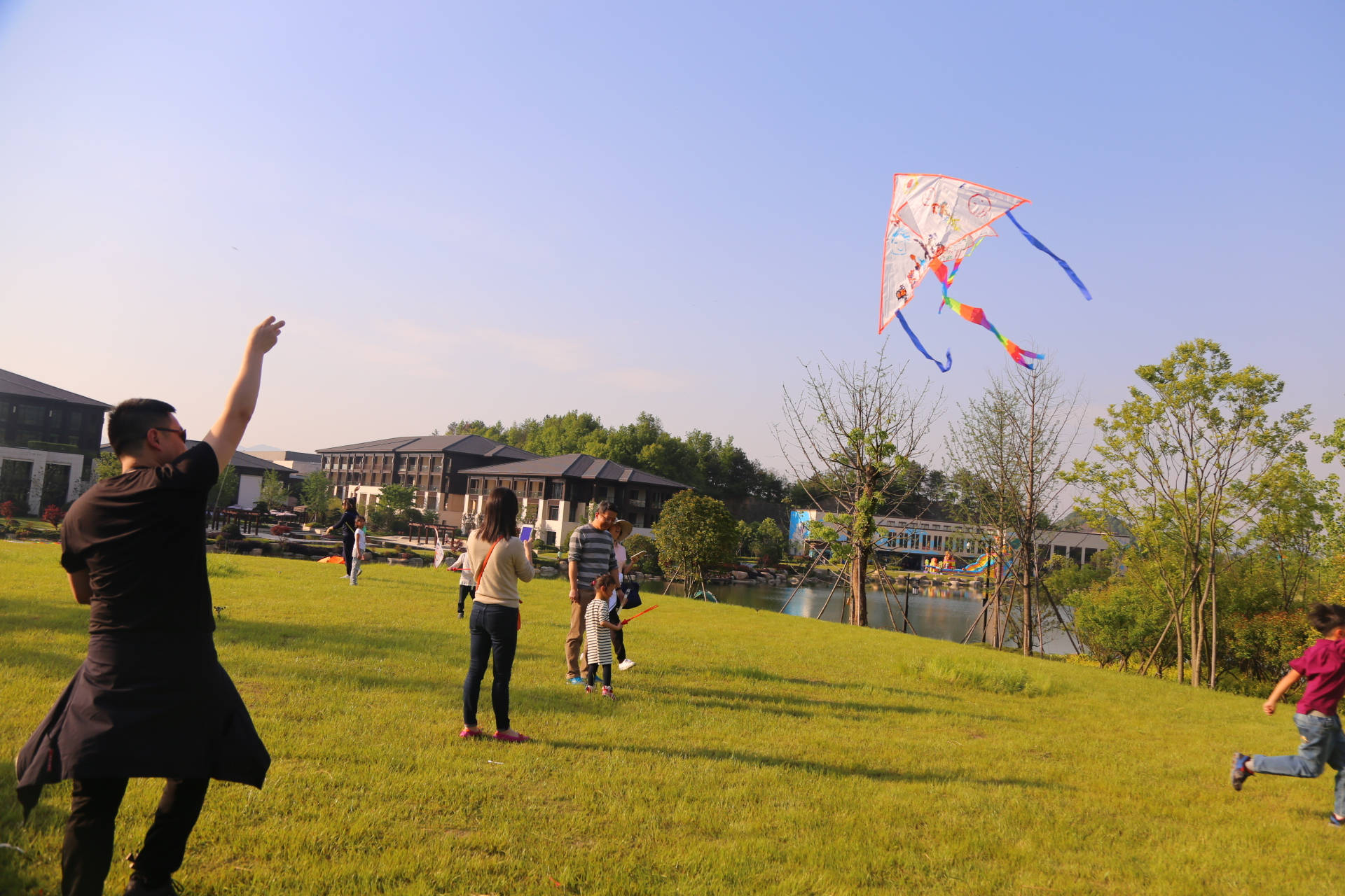春分将至牢记吃3样喝3样做3事顺应时节身体棒