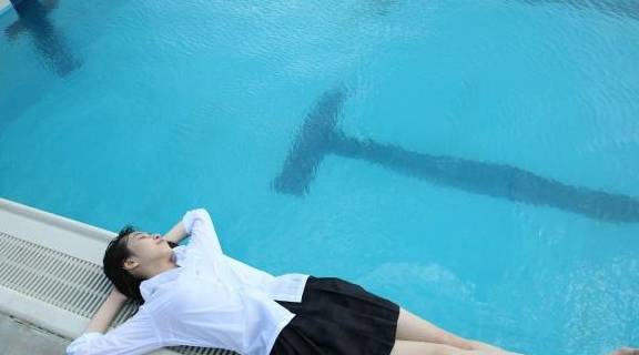 世界上最奇妙的泳池，长度只有五米，却为何很难游到尽头？