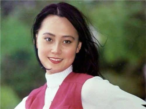 1991年,宋佳在《落山风》担任女主角素碧,获得第十四届大众电影百花奖