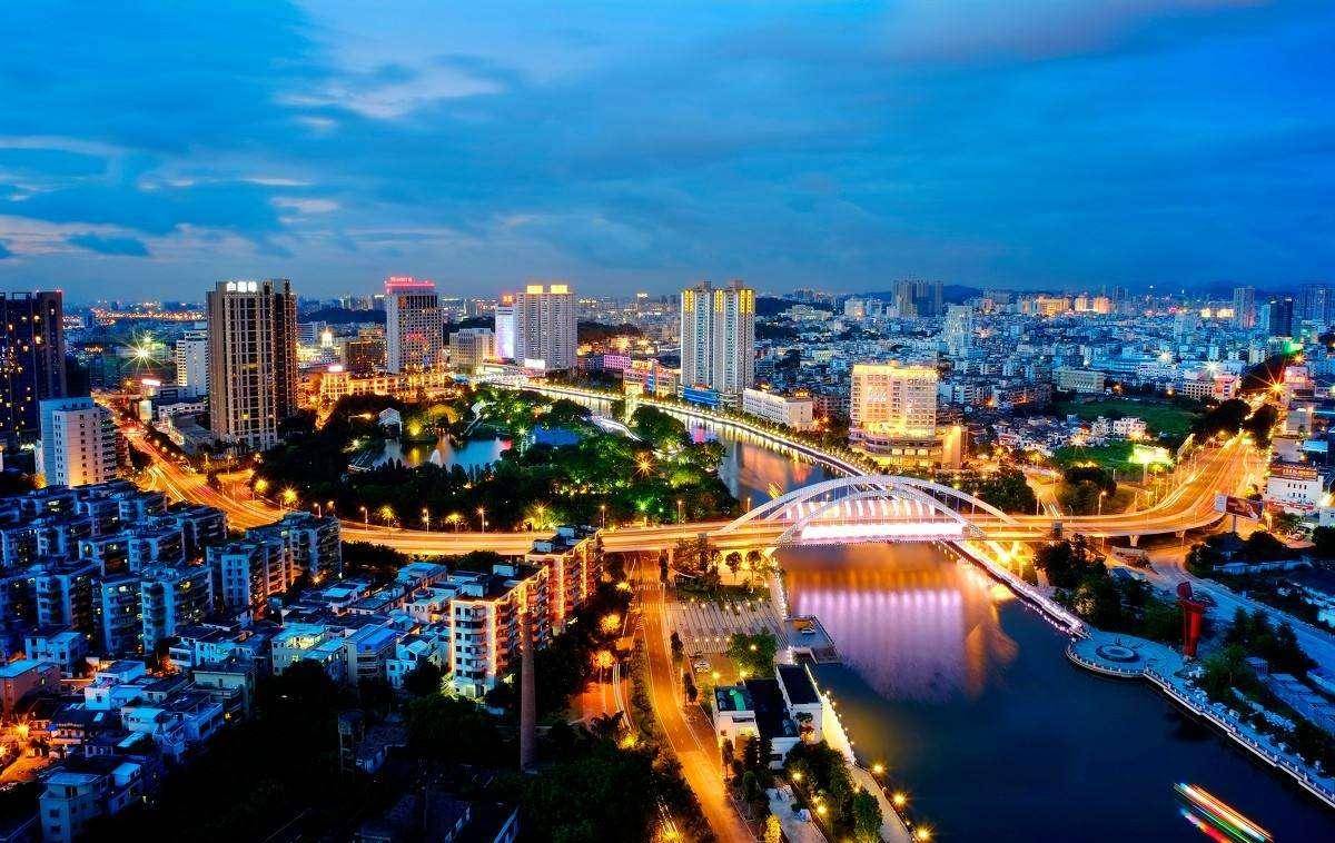 广东改名成功的城市，和一位伟人重名，连国外游客都知道