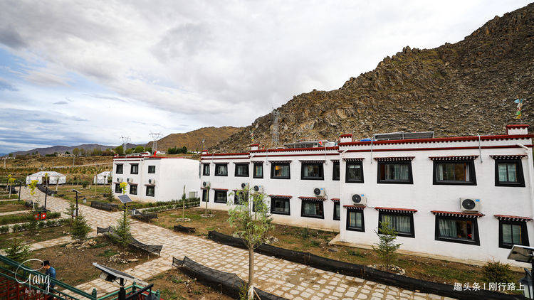 西藏“德吉藏家”民宿村，换装成为高原净土漂亮新家