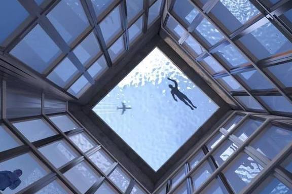 世界级无边泳池，360度全方位透明，你敢去吗
