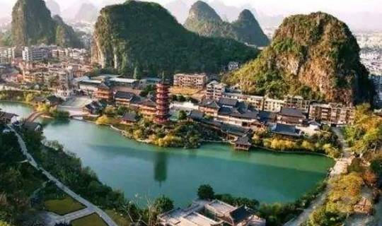 中国“最委屈”桥梁，经历5年变秃顶，游客：豆腐渣？