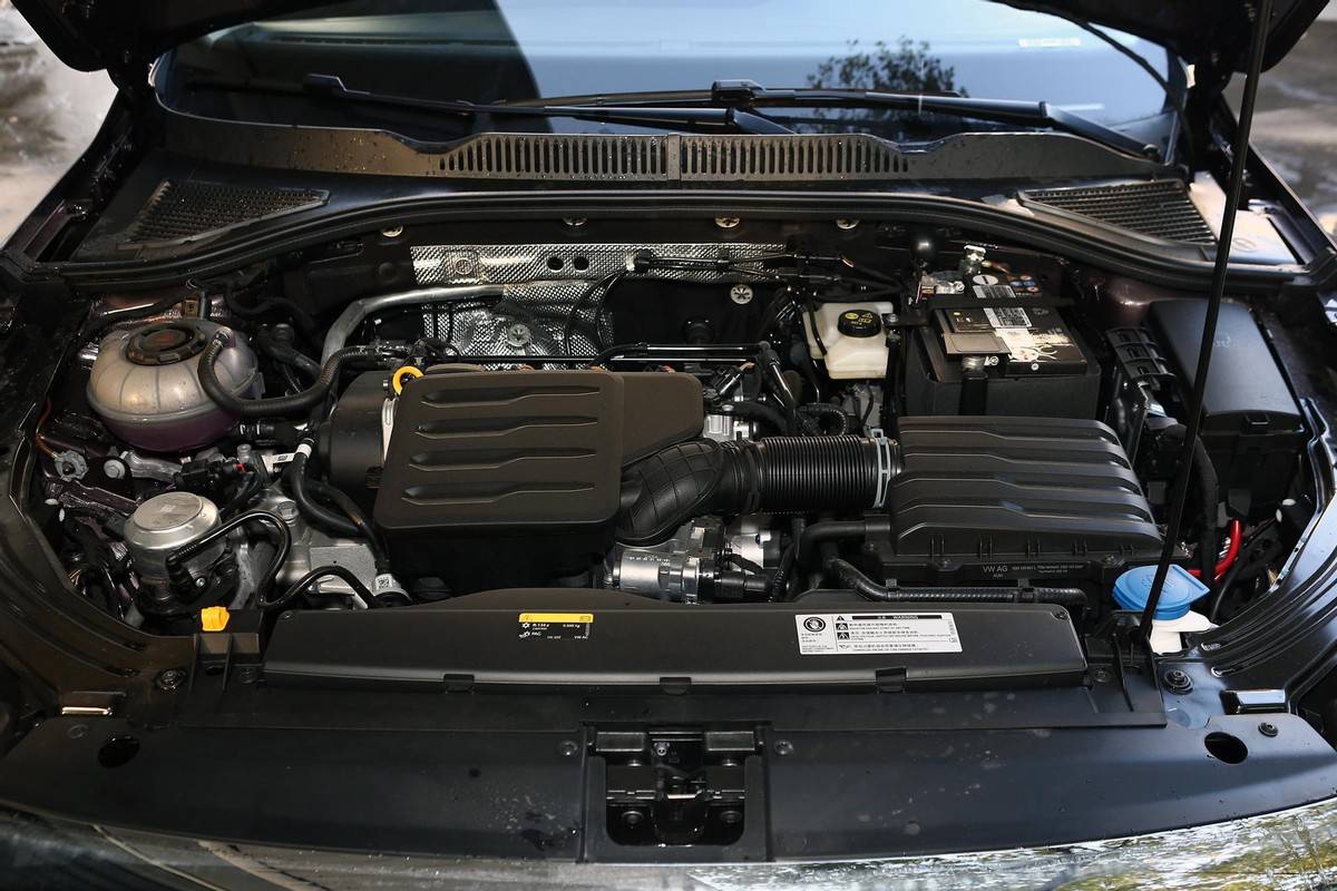 其实,除了那台ea211 1.4t发动机之外,大众这台1.