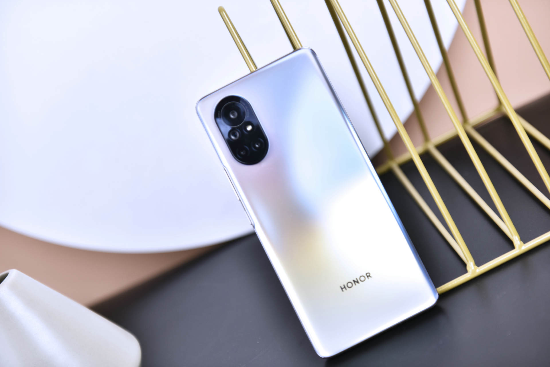 5g手机太沉荣耀v40轻奢版让你忘却这一概念