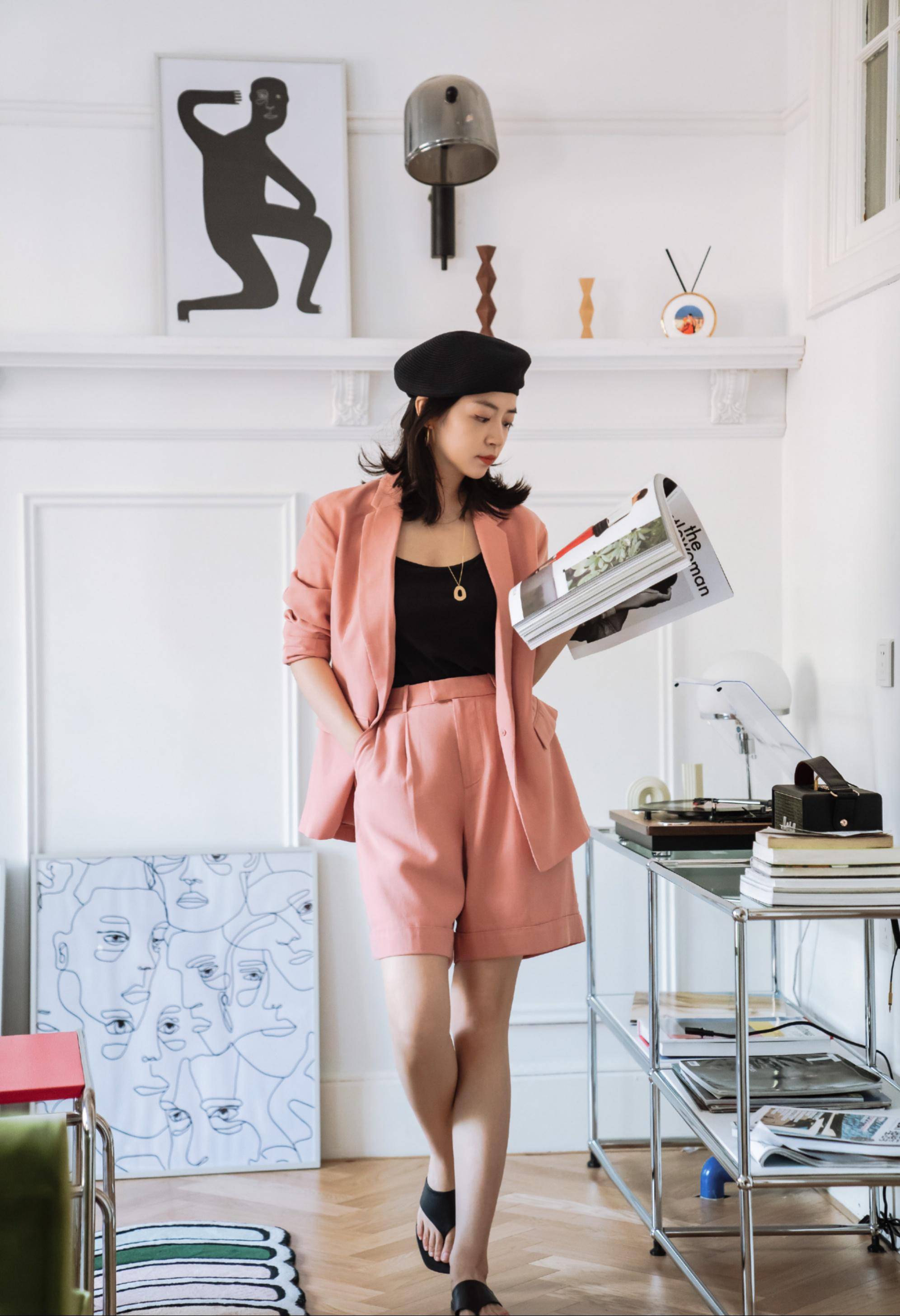 时尚内搭女一整套 eba6c540df6e43e586b806cd3cb3aac8.jpeg