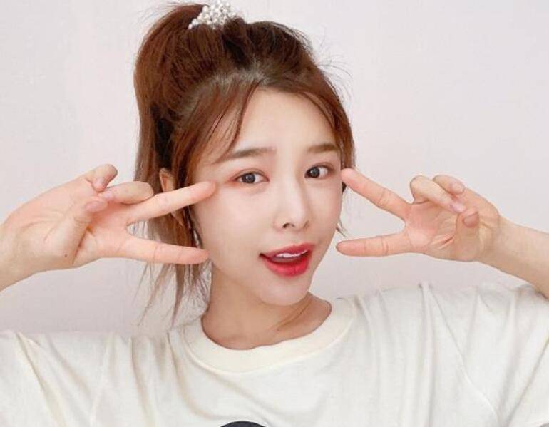 原创糖小幽又一个黑料被曝光,和doinb在一起前,曾送榜一私密物品