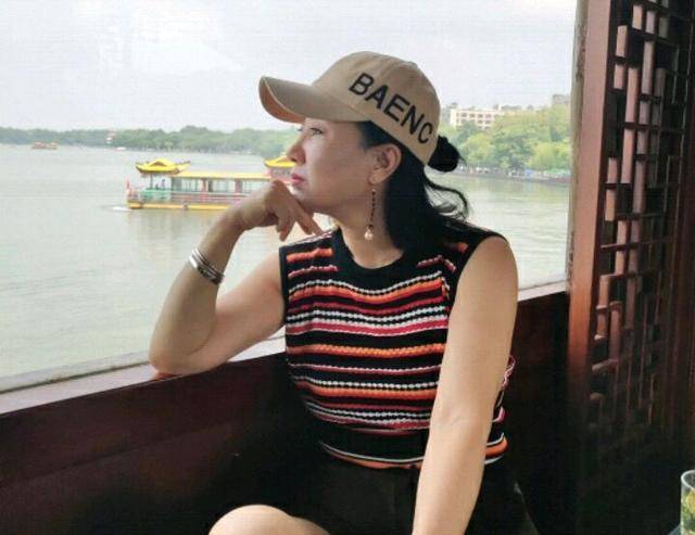 谢广坤想和前妻破镜重圆引发孙小雨怒火当众揭老底曝光往事