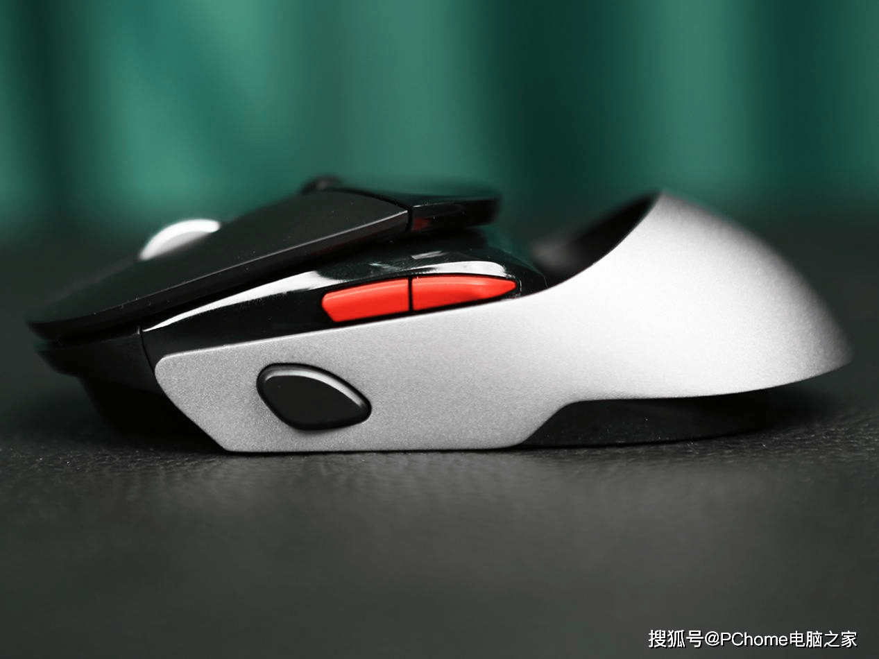 驱动|炫酷超跑带你遨游电竞世界 雷柏VT960游戏鼠标评测