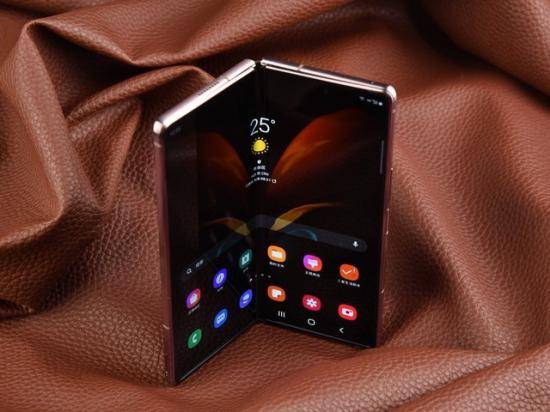 Mate|实用才是王道！华为Mate X2与三星Galaxy Z Fold2体验对比