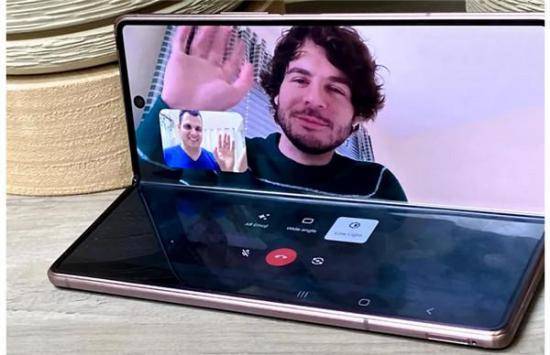 Mate|实用才是王道！华为Mate X2与三星Galaxy Z Fold2体验对比