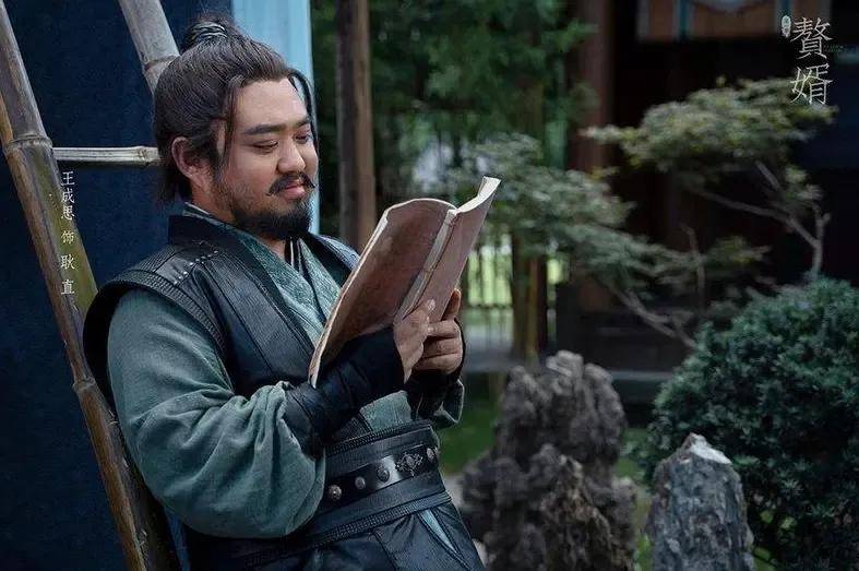 赘婿一见倾心苦寻多年耿护院对杨妈妈的感情不是爱