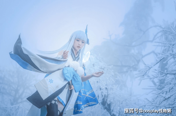 cos正片阴阳师雪女丨那时霜雪漫天你却向我走来