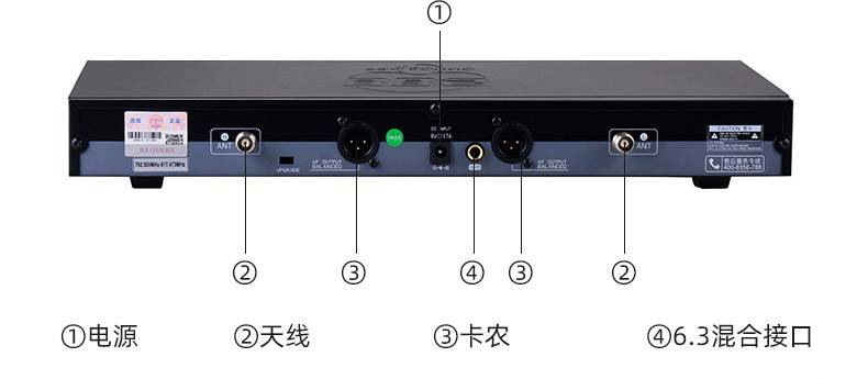3mm的大三芯信号线连接效果器的麦克风输入接口即可.