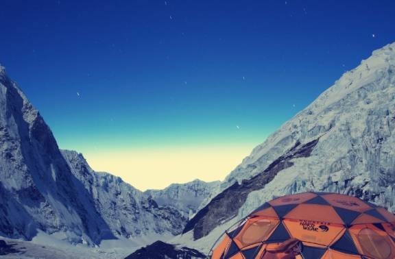 为何攀登珠峰要从尼泊尔境内出发而不是从中国出发？终于明白了！