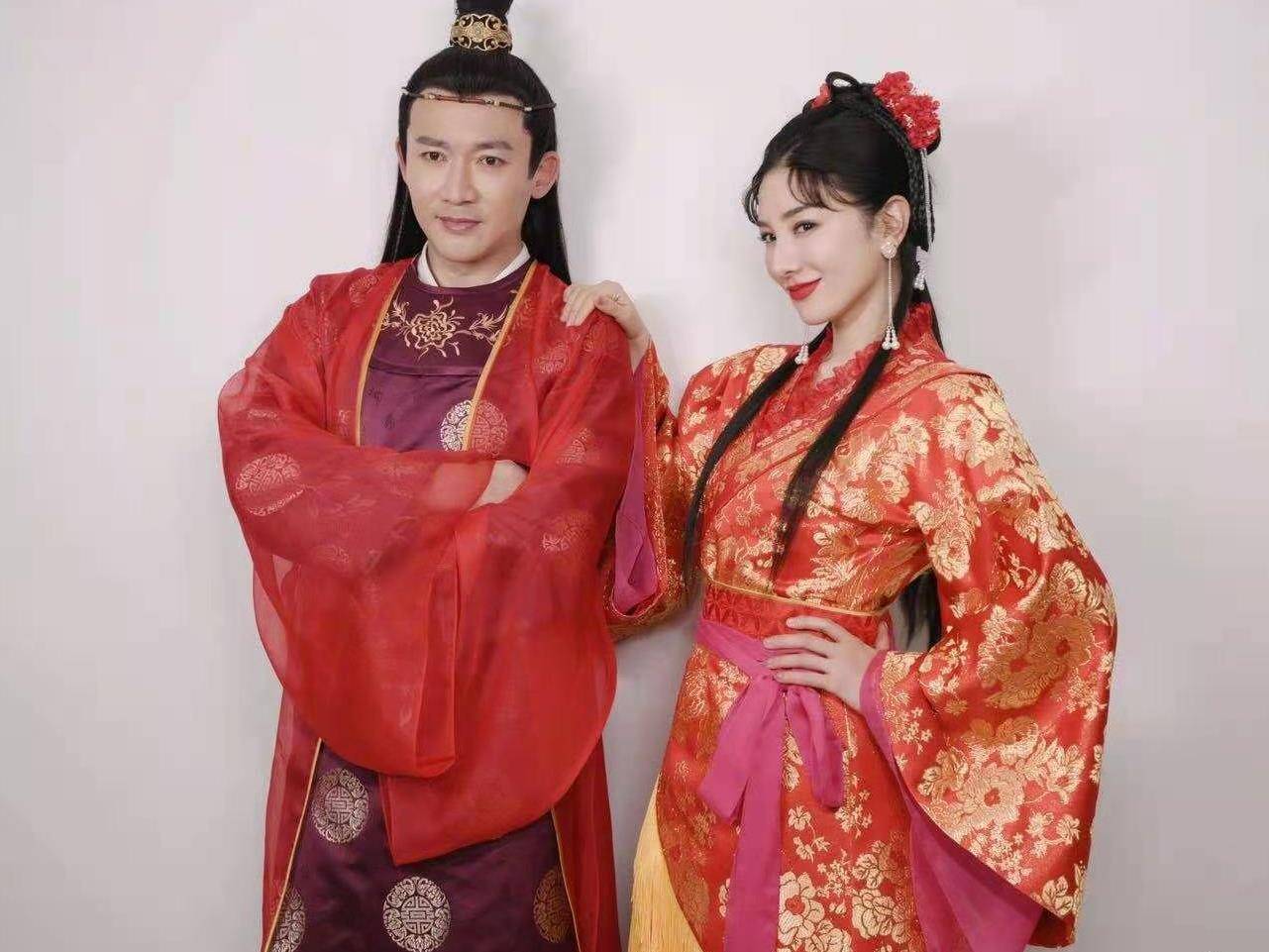 黄奕和聂远世纪同框,再现《上错花轿嫁对郎》名场面_祝福