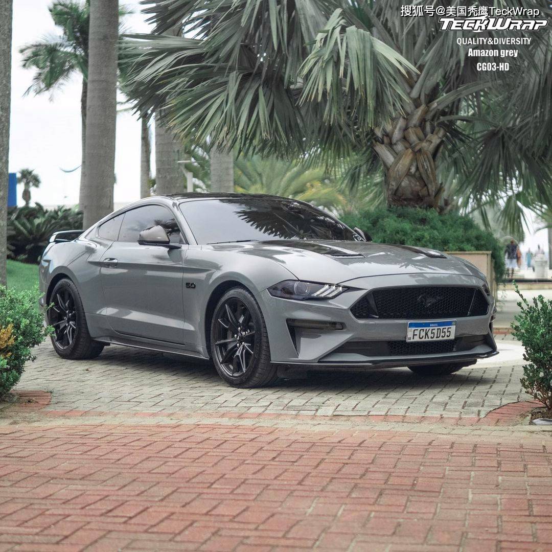 开上野马自从贴了秃鹰的水泥灰改色膜异性缘高了不是一点点