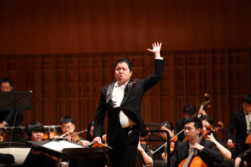 指挥公益活动西安站收官黄屹做音乐是个良心活儿