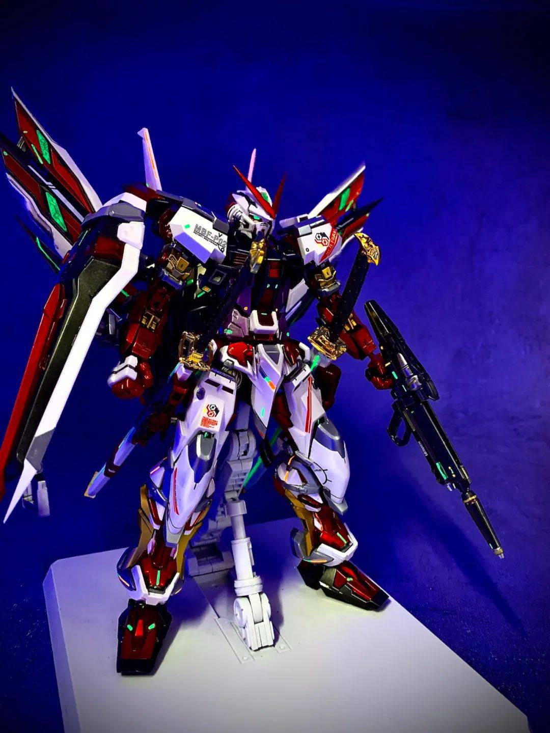 佳作某班mb样式大剑红异端改猩猩臂伪电镀金属色喷涂