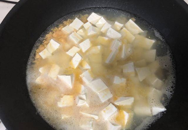 炖豆腐汤最好吃的做法 8cdfa24b08824728b67e910caaeff796.jpeg