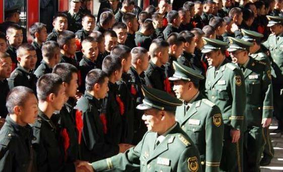 军人要到什么级别才能叫首长?首长称呼代表尊敬,不能叫错了_军队