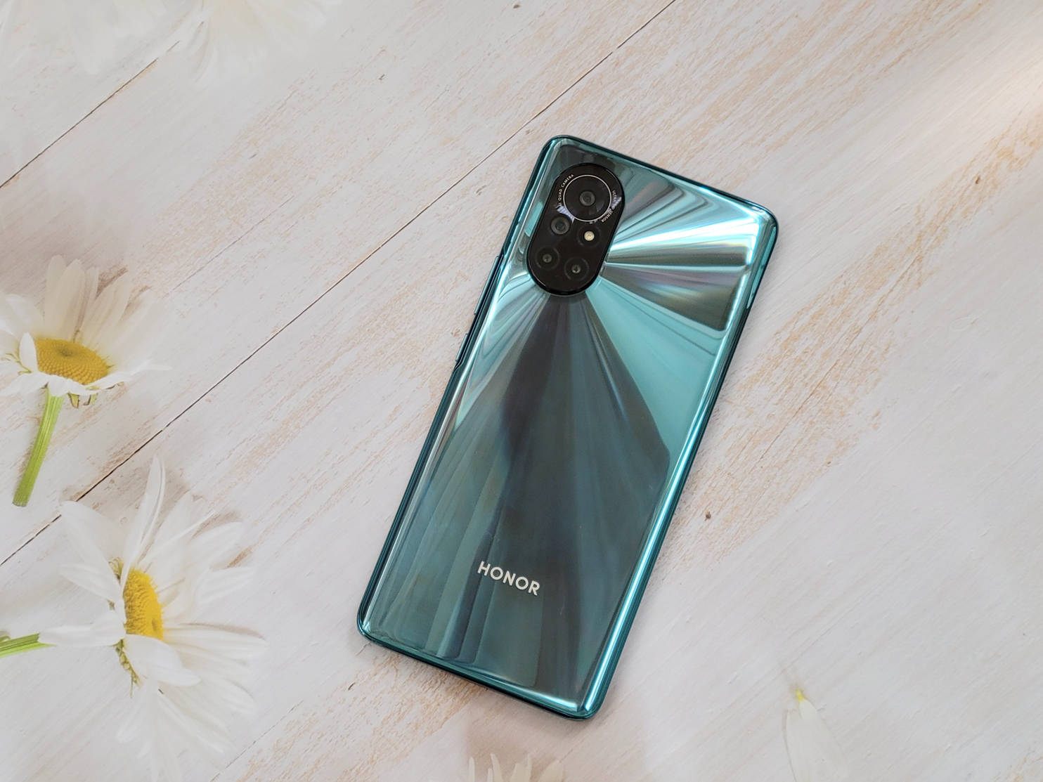 精致又小巧轻奢亦出色荣耀v40轻奢版上手体验