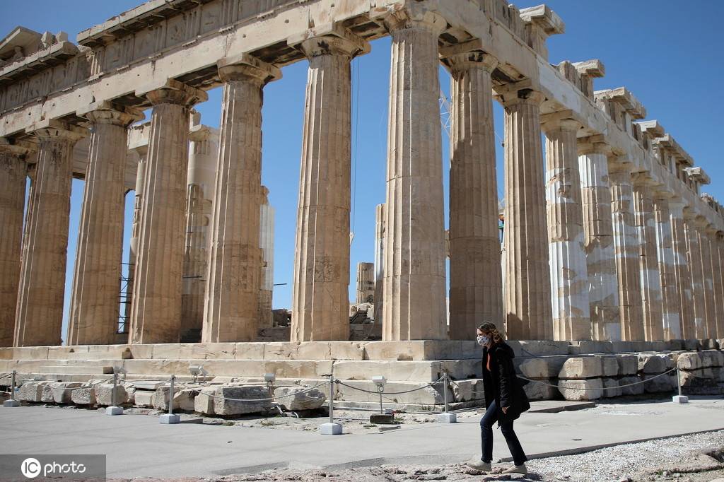 1/5雅典衛城(acropolis),是希臘最傑出的古建築群,是綜合性的公共建築