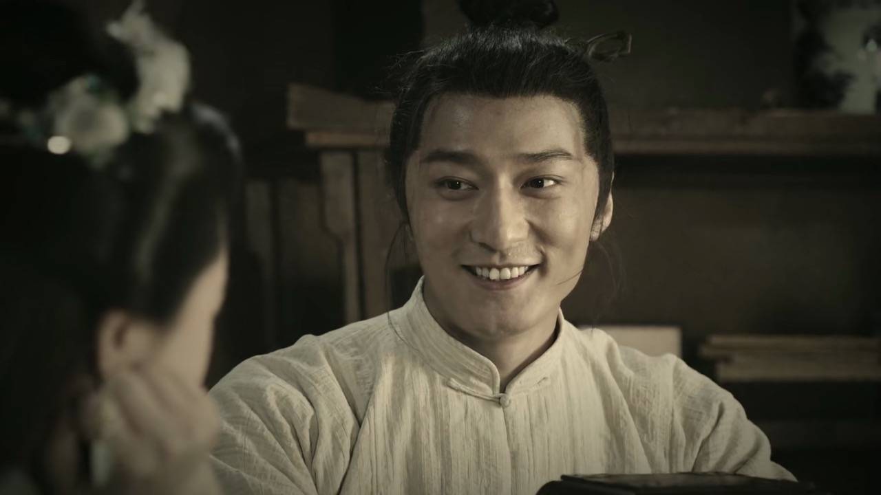 司藤:大boss白英一出场,前boss丘山就洗白了_长生