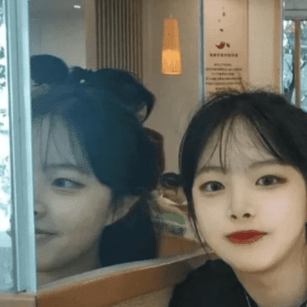 怎么样自拍才真实 cadaa9044486405db6da4be9506560ff.png