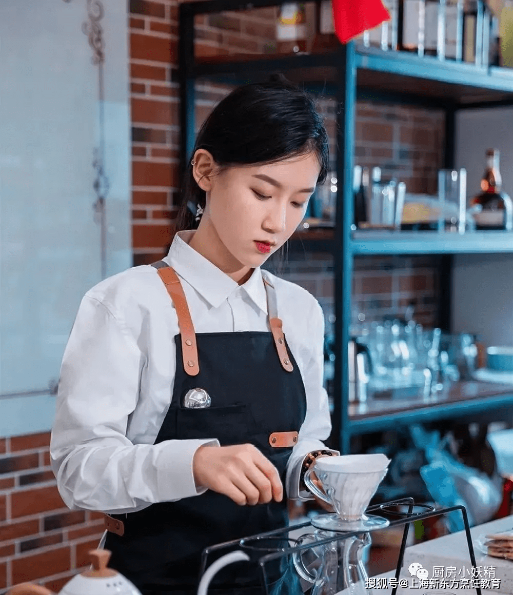 人社部近日发布18个新职业,我们带你了解全新职业"调饮师"_奶茶
