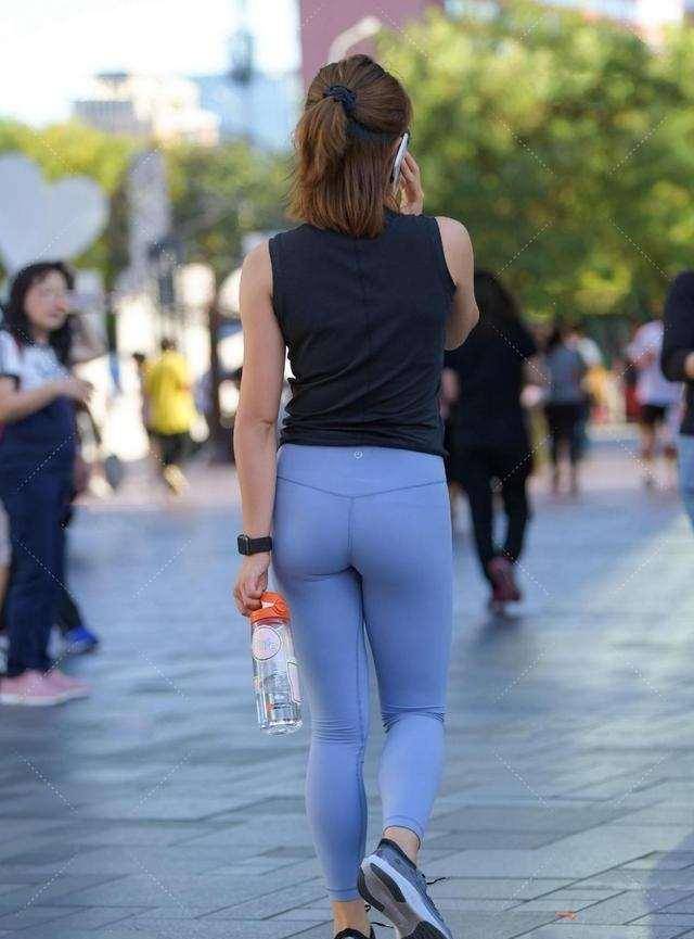 时尚内搭打底裤女 0f3e9a1b517942b6823e4258933ddc57.jpeg