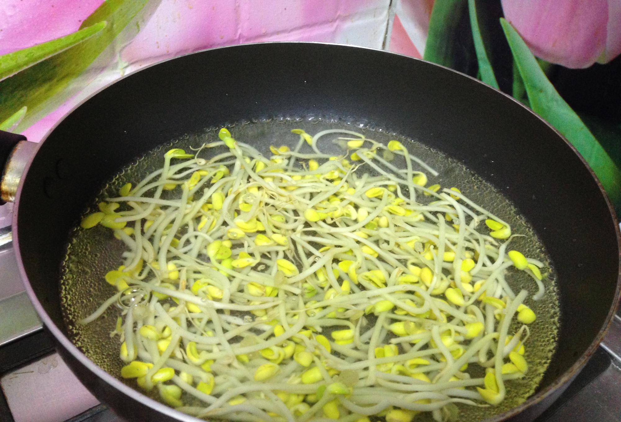 自己怎样做豆芽啊 1cec1fdb04b748d998c57ec1709e518d.jpeg