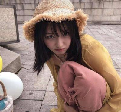 正面照女生头像 7537418a2f4e42dab723c01e97e187c2.jpeg
