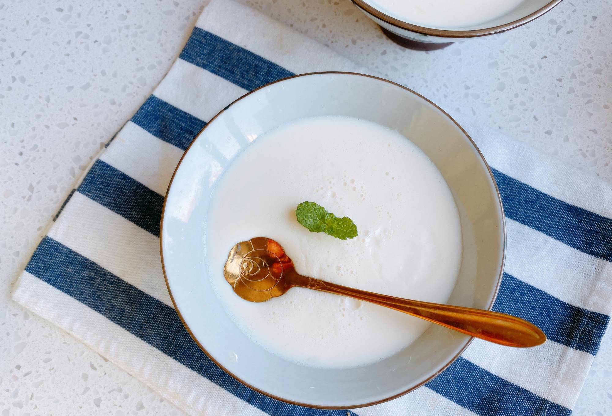 生姜和牛奶做出来的甜品也太好吃了又嫩又滑入口即化驱寒暖胃