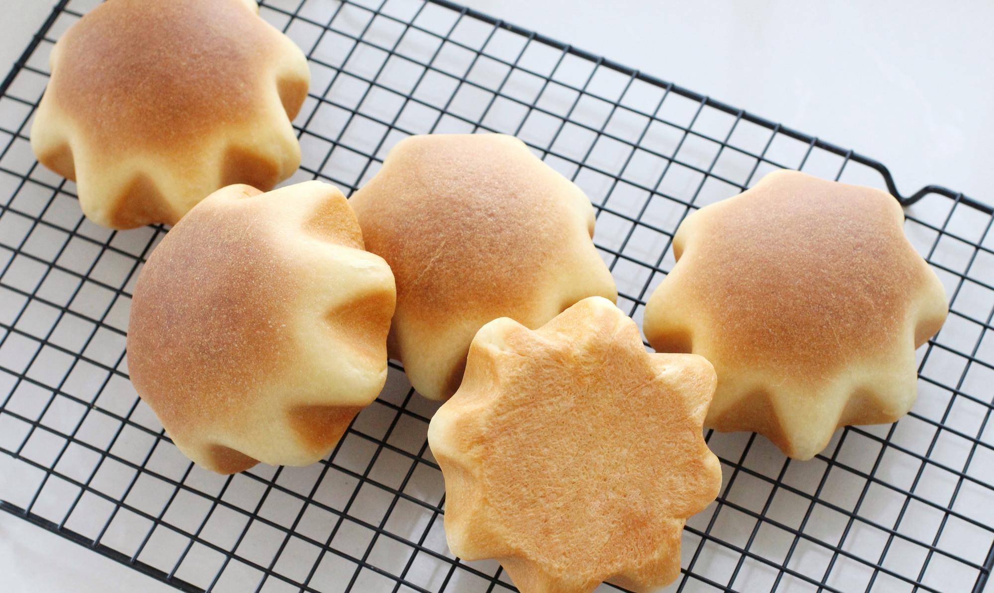 这款小面包吃过一次就上瘾细腻香甜奶香味十足名字也很高大上