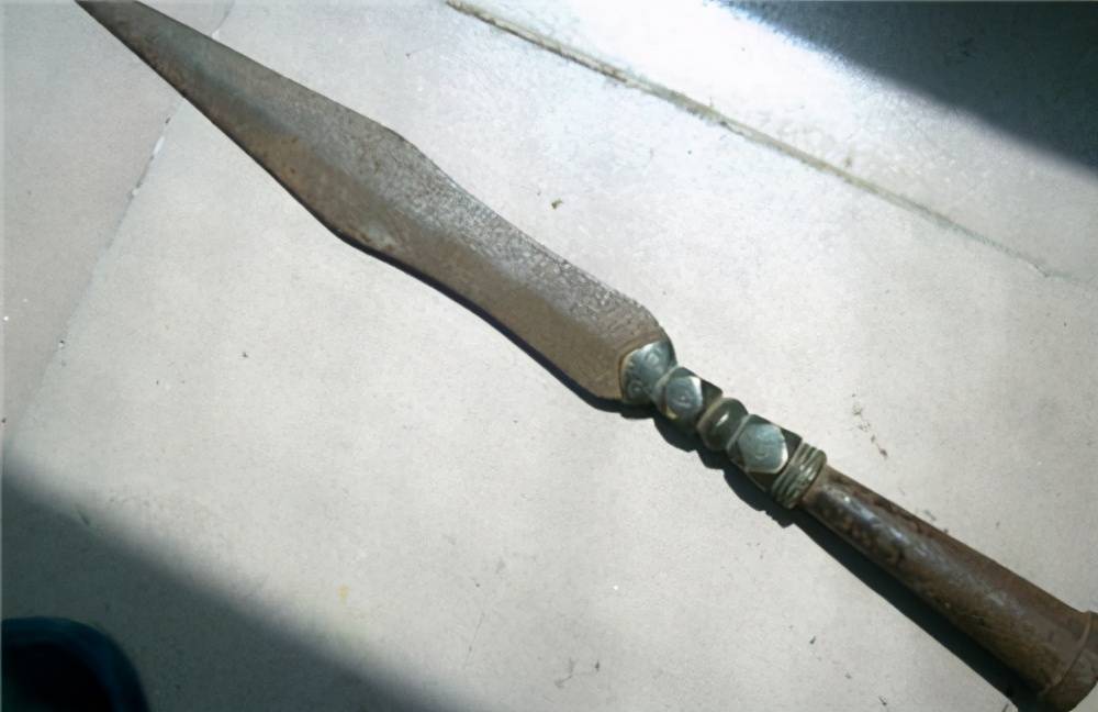 原创河南发现吕布墓出土文物没有方天画戟网友我们被骗了上千年