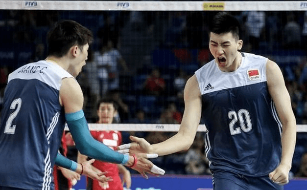 男排大将因伤瘫痪12年妻子母亲分别改嫁独身一人曾发悲观感慨