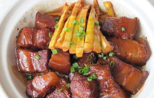 宝宝吃红烧肉的正确方法 ca231e984659433aaff73445f59e92af.jpeg