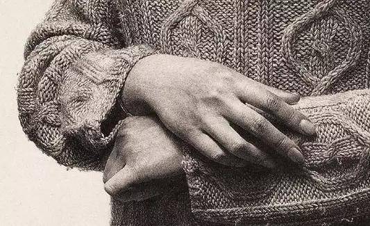 艺术家冷军06这些素描都是画出来的~充满着饱满的情绪,漠然,咆哮,挣扎