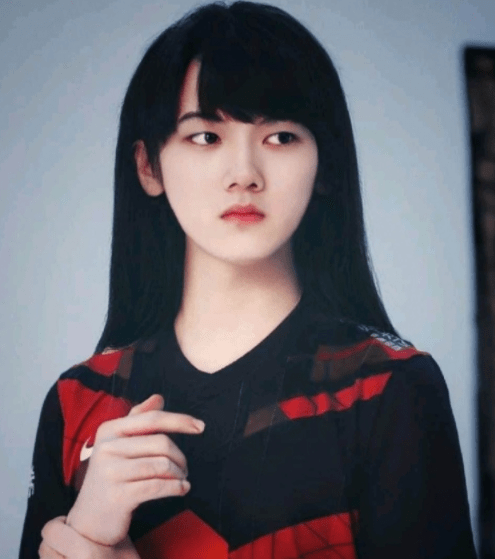 原创lol各大职业选手女装照曝光短发faker长发jackeylove谁才是你的