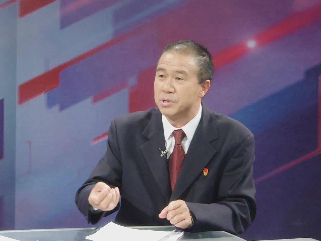 云南省司法厅公共法律服务管理处处长 杨华 在公共法律服务中,公证