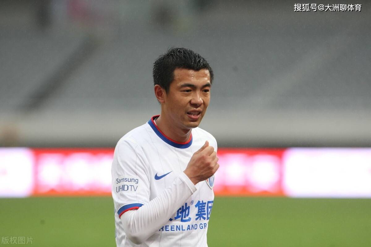 中超传来消息:前国安名宿看好申花,高度表扬崔康熙引援_徐亮