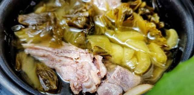 大骨头不焯水可以直接炖吗 da93a1c262a04504b216ec5e7bbb7e73.jpeg