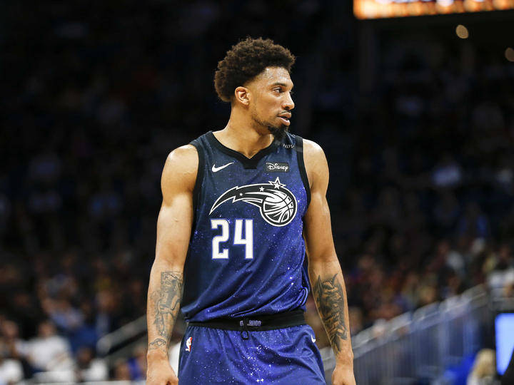 一夜三消息詹眉复出时间确定奥拉迪波太惨了两笔引援操作